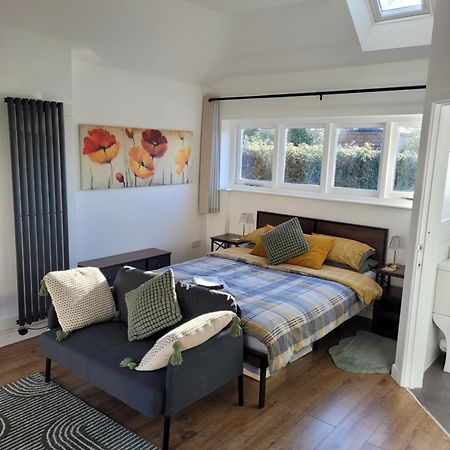 The Annexe At Albourne Villa ภายนอก รูปภาพ