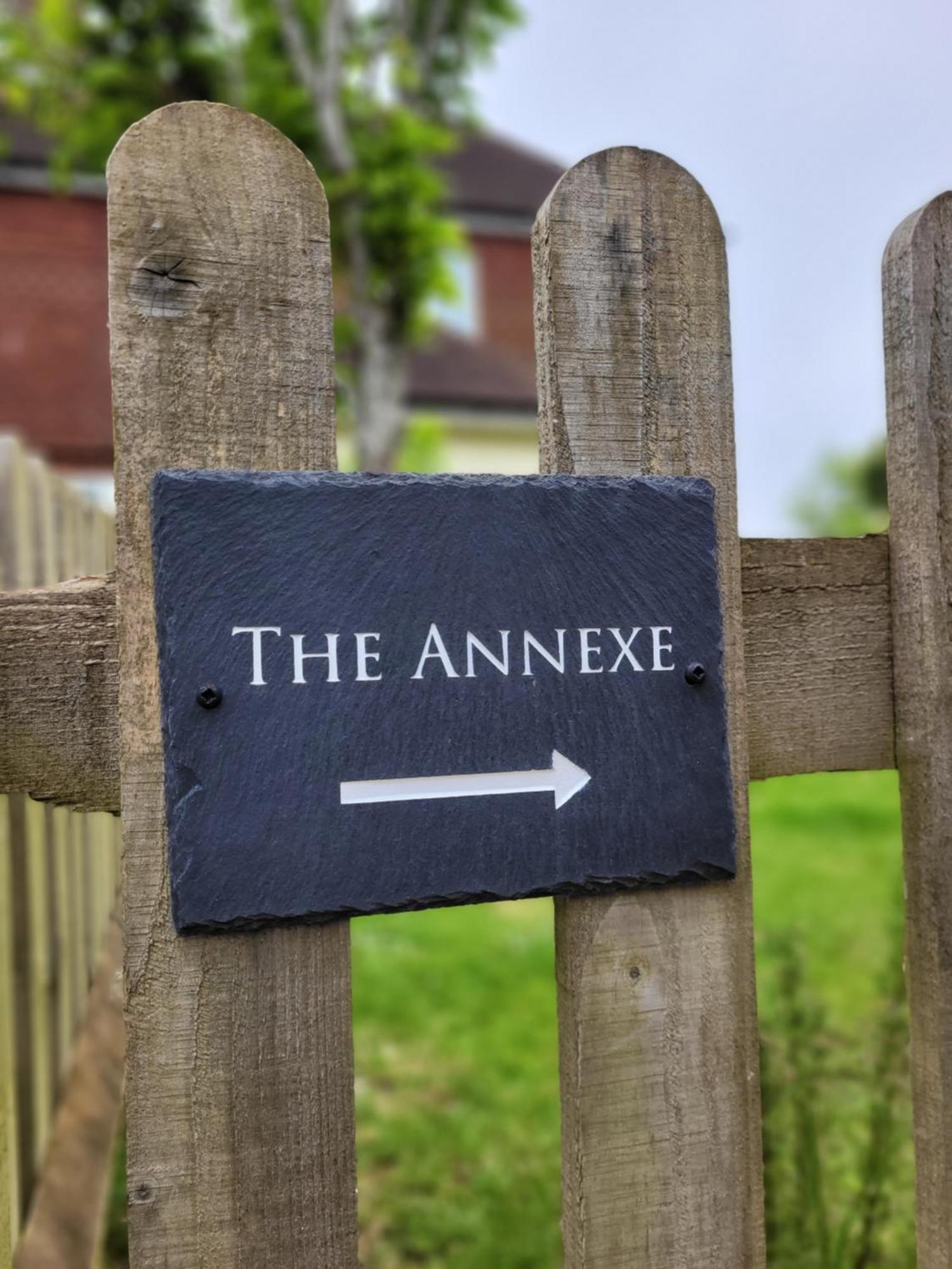 The Annexe At Albourne Villa ภายนอก รูปภาพ